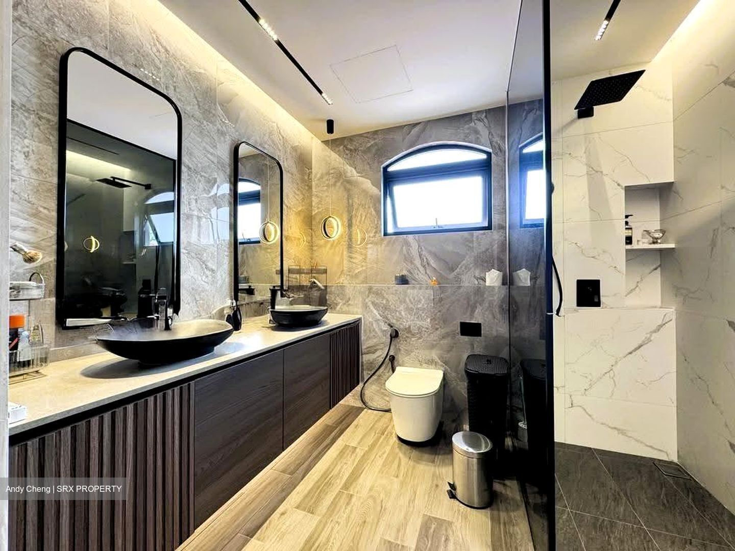 Hillview Villas (D23), Terrace #624009041